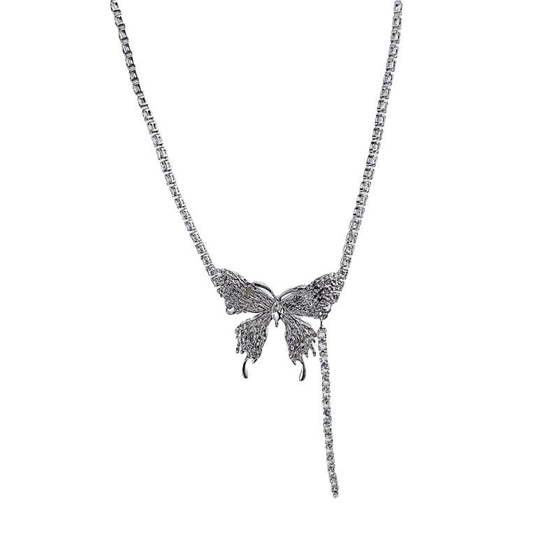 Elegant Statement Shiny Butterfly Pendant Necklace Rhinestone Chain for Women Bling Chain Crystal Choker Necklace Party Jewelry