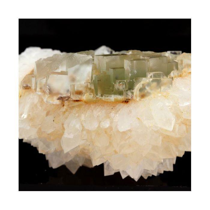 Fluorite + Quartz 183.3 carats