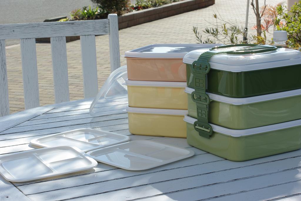Sanko Plastic Rio Pack Bento BoxPicnic Case, 3 Tiers with 3 Side Plates, Earth Beige, Approx. 8.2" W x 7.7" D x 7.7" H