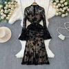 Abito in maglia sottile stampato in velluto sexy francese per le donne Abiti lunghi da banchetto a sirena in rete con maniche svasate eleganti estive