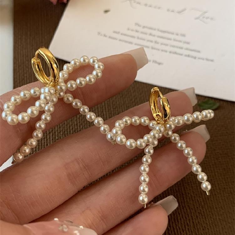 Elegant and Cute Women's Earrings Dainty Imitation Pearls Bowknot Studs Ornament