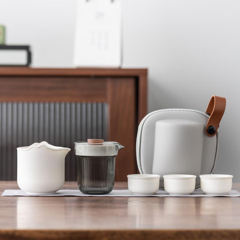 Boutique Travel Tea Set, One Pot, Three Cups, High-end Express Cup, Ceramic Glass Hand-held Pot, Anti-scalding, Portable Business Gift.