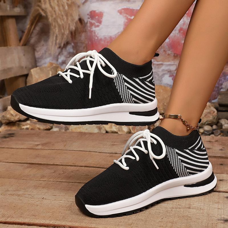 Fashion 2025 Fashion Black White Striped Running Shoes for Women Brearthable Mesh Knitted Sneakers Woman Anti Slip Casual Sports Shoes