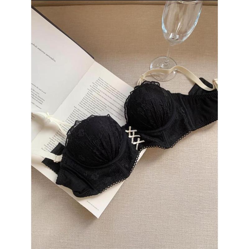 Sweetheart Neckline Bra with Floral Lace and Contrast Straps