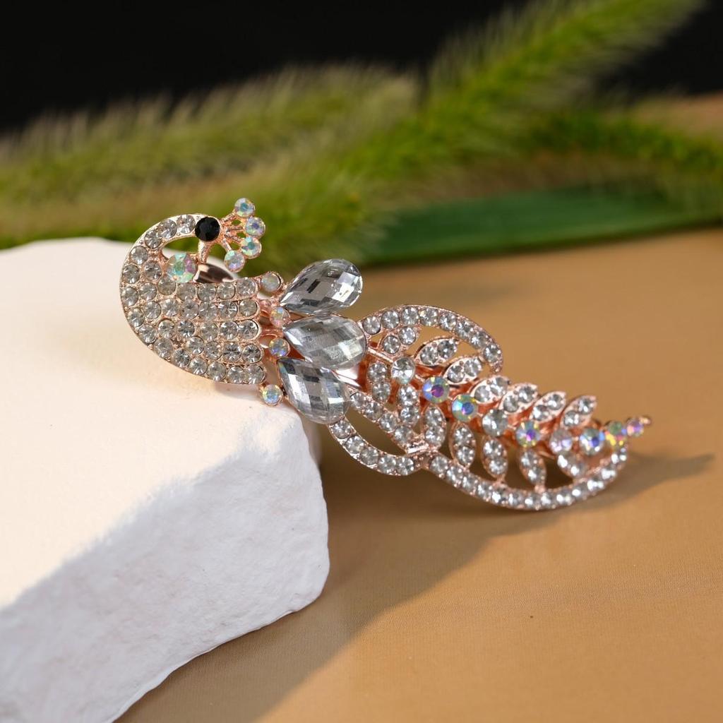 Korean Crystal Peacock Hairpin – Stylish Spring Clip & Hair Accessory
