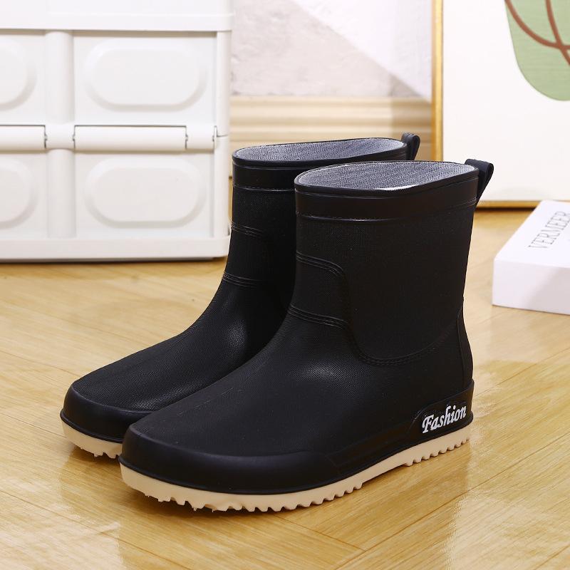 

New women s rain shoes short tube bundle waterproof shoes fashionable outdoor water boots medium tube non-slip rubber shoes warm rain boots 36 чорний