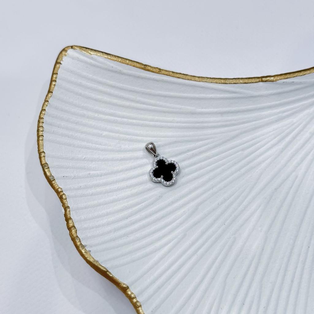 Silver Pendant with Onyx, Cubic Zirconia (60002103)