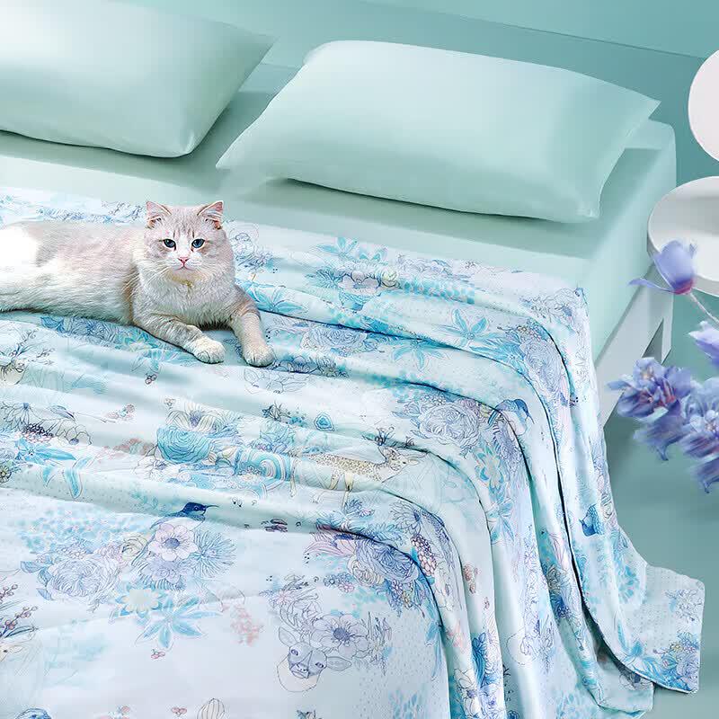 FUANNA Summer Silk-Blend Duvet