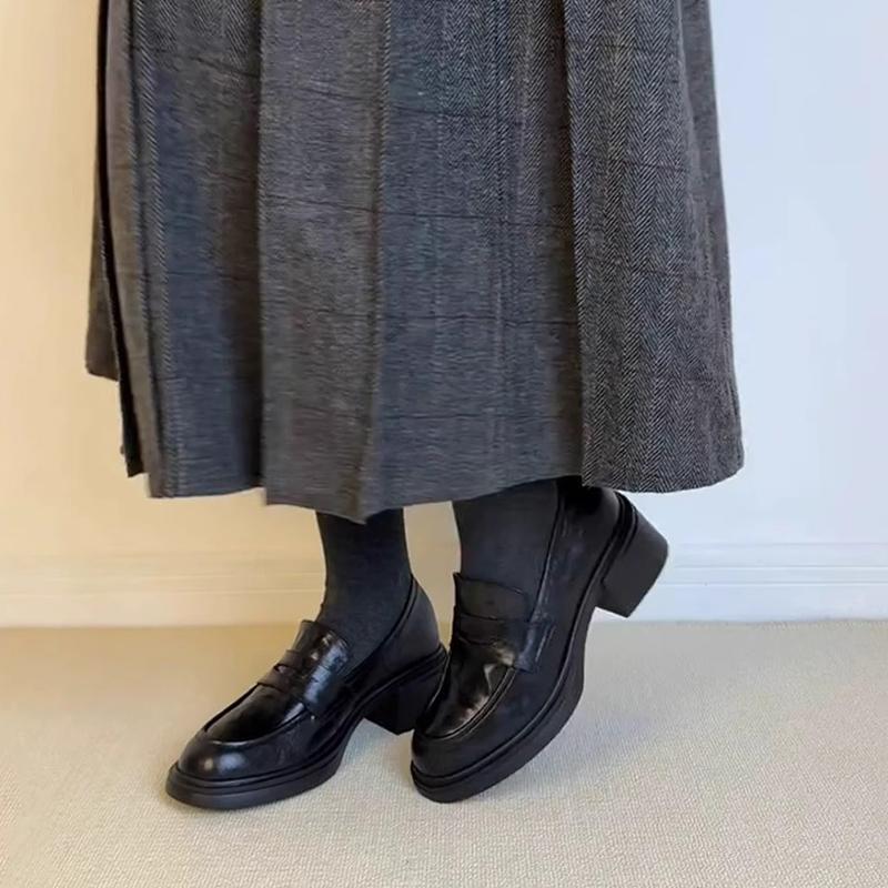 

Модные женские туфли-лоферы на толстом каблуке в стиле ретро 2025 года, черные женские туфли с круглым носком для работы и поездок на работу, ленивые маленькие кожаные туфли 40 коричневый