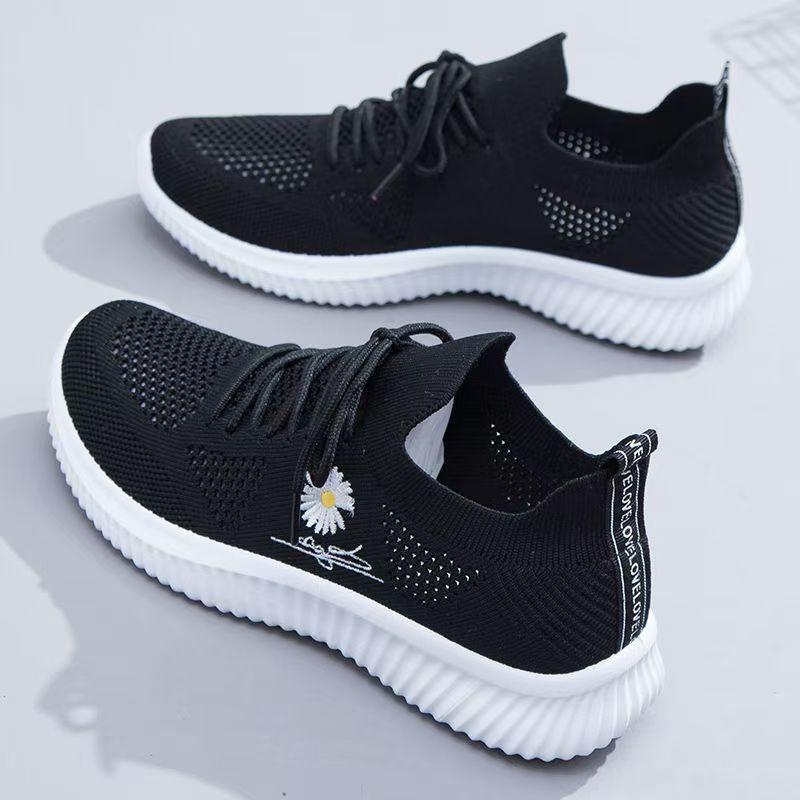 Flying knitting little white shoes small fresh girl tide shoes sports shoes running shoes single shoes casual shoes versatile women's shoes