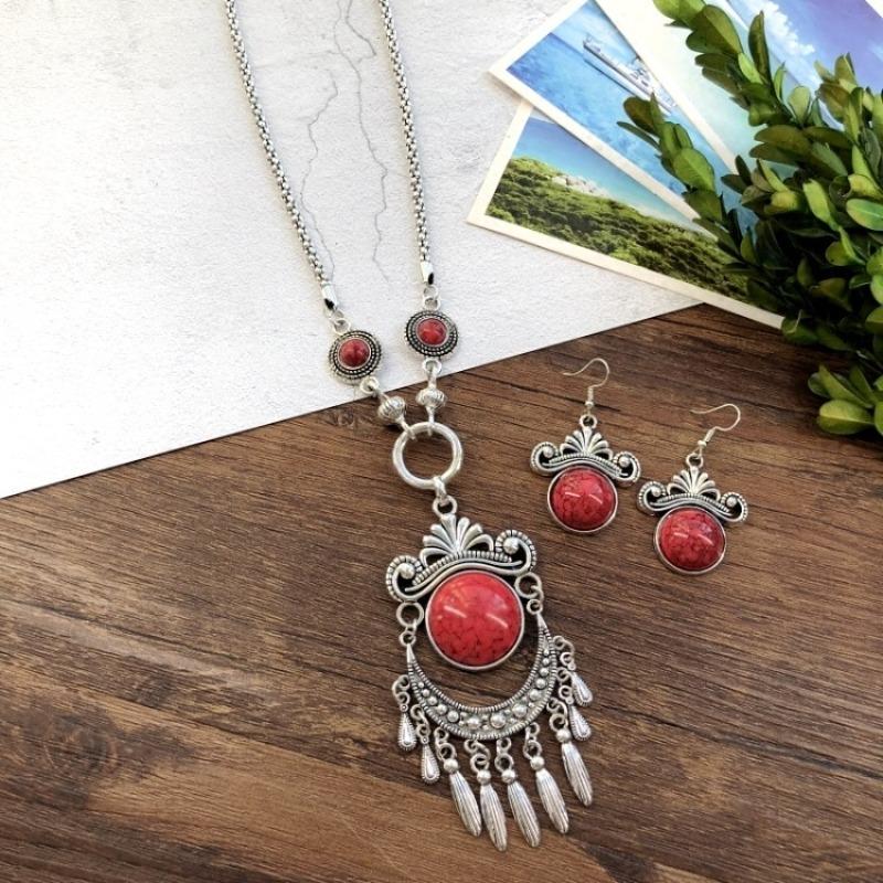 Vintage turquoise necklace Bohemian versatile temperament exaggerated fringed sweater chain earrings accessories