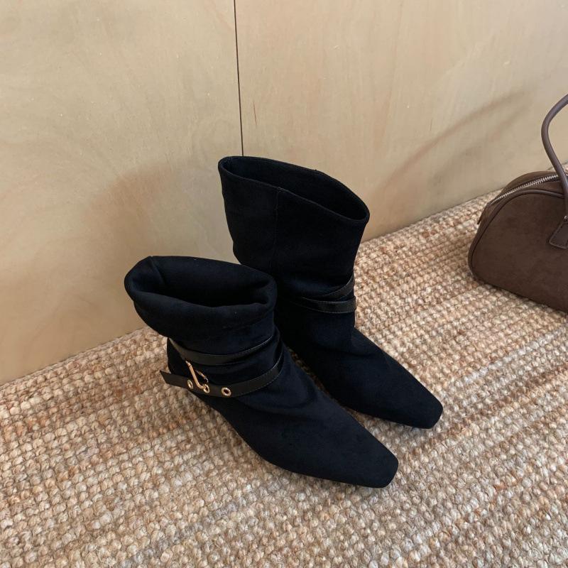 Retro thick heel two wear square head knight boots women's 2025 autumn and winter new suede belt buckle versatile and thin medium boots