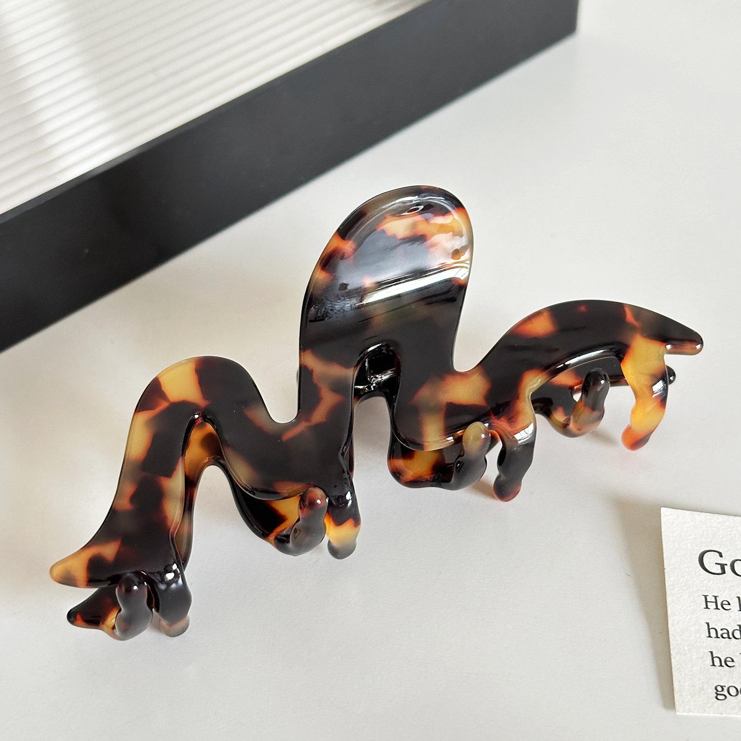 

And Durable Elegant 3mm Acetate Wavy Hair Claw Clip For Chic Looks And Comfort морська черепаха