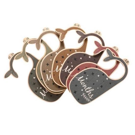 7Pcs Baby Closet Divider Whale Shape Baby Clothing Size Dividers Adorable Wood Clothing Size Hanger Organizer for Home