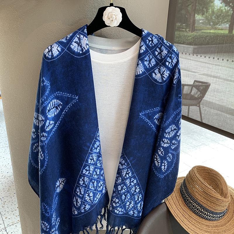 

Elegant Women Silk Scarf Wrap Shawl Retro Print Sunscreen Bandanas Hijab Lady Mujer Scarve Pareo Headscarf Boho Travel Fashion One Size& 8Y