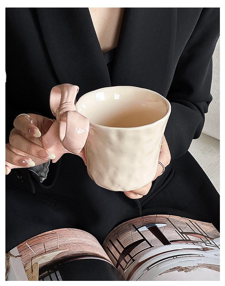 Charming 3D Bow Ceramic Mug - Elegant Light Luxury Design