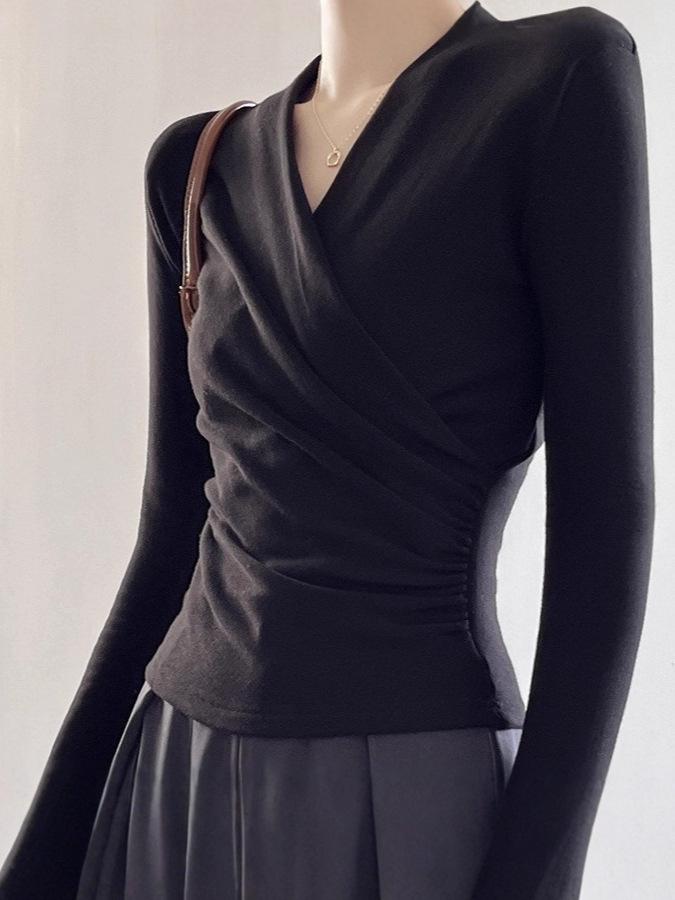 Women's V-Neck Long-Sleeve Crossover Top - Slim, Stylish, Flattering Autumn/Winter Layer
