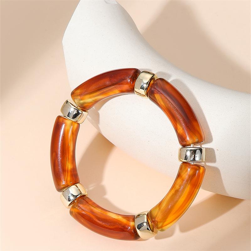 Modisches und einzigartiges gebogenes Acrylarmband - Luxuriöser und elastischer Handring im antiken Stil mit hochwertiger Ausstrahlung