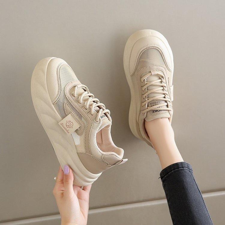 Sports board shoes women's 2025 summer breathable mesh women's shoes lightweight soft sole non-slip comfortable versatile student white shoes