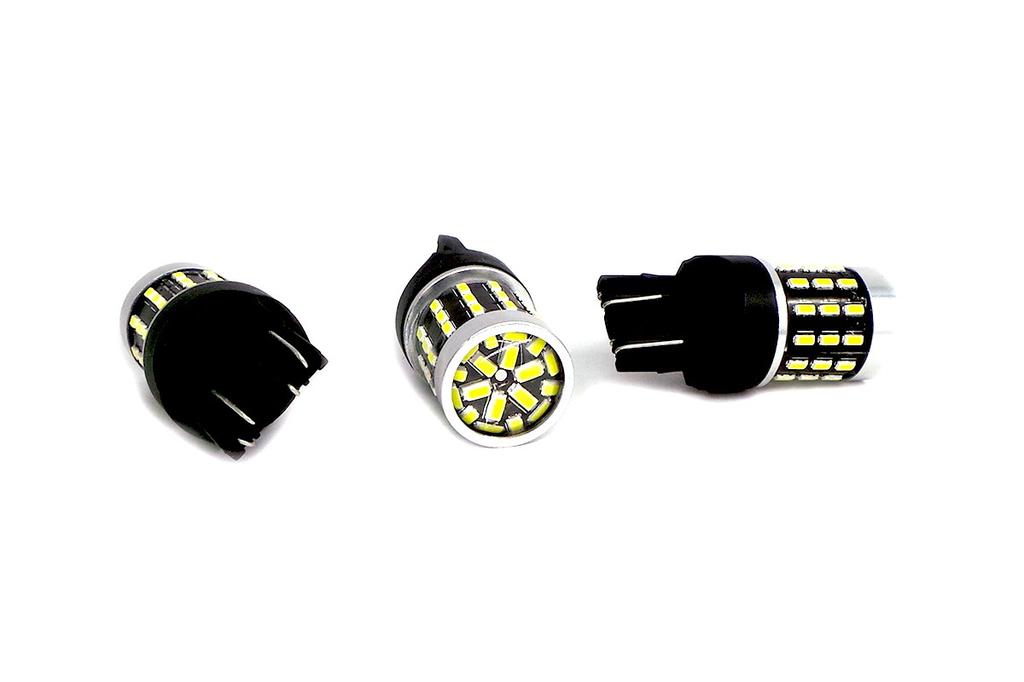 2 Pcs LED Bulb 7443, W21/5W 12-24V CANBUS 1800lm White with Off-Road Lens