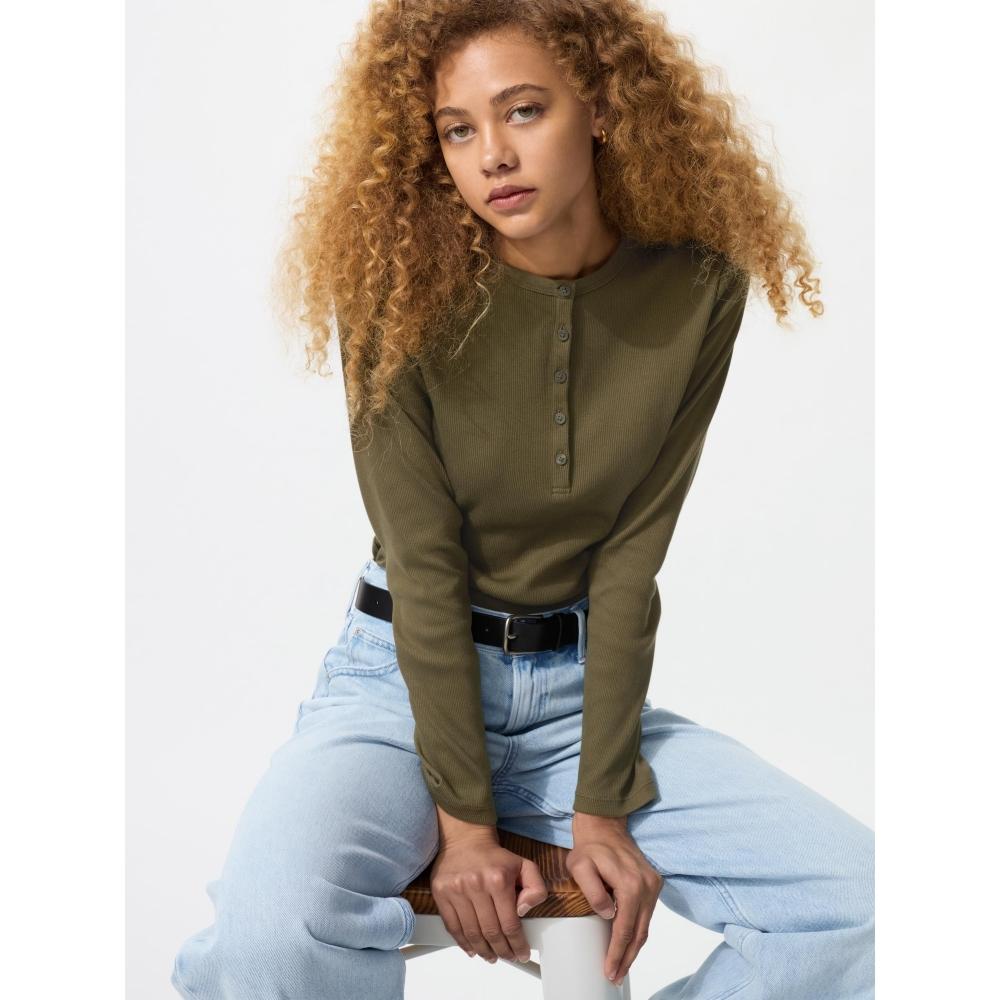 Uniqlo Rib Henley Neck T shirT Long Sleeve