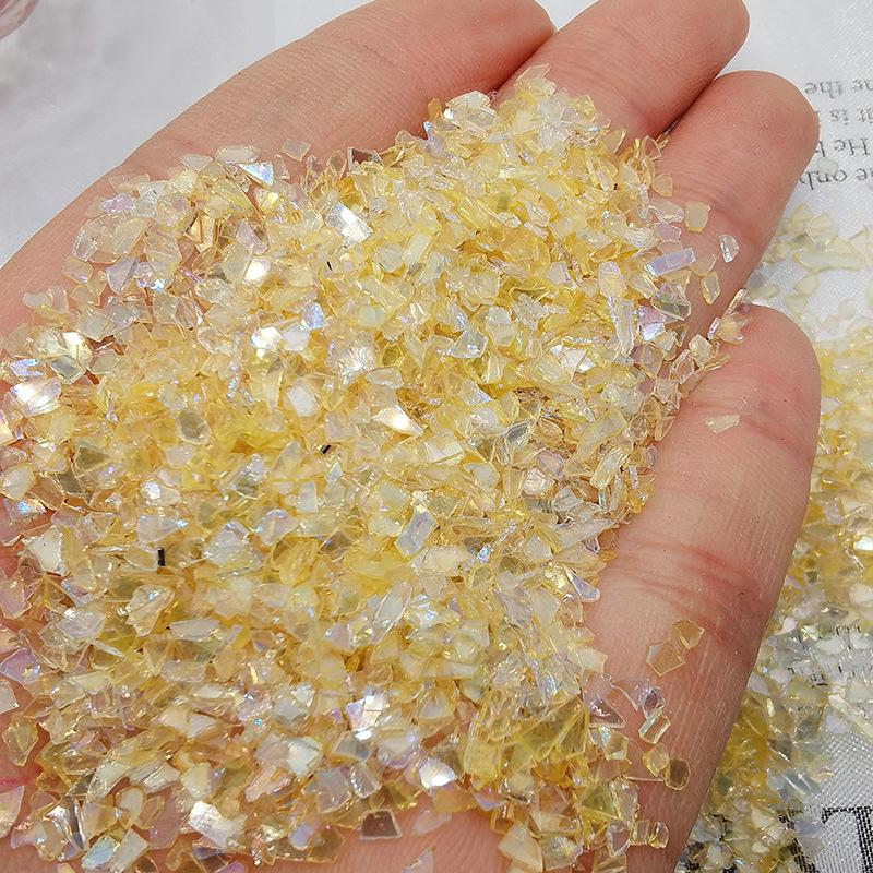 Ručně vyráběné duhové skleněné střepy pro šperky a zdobení nehtů