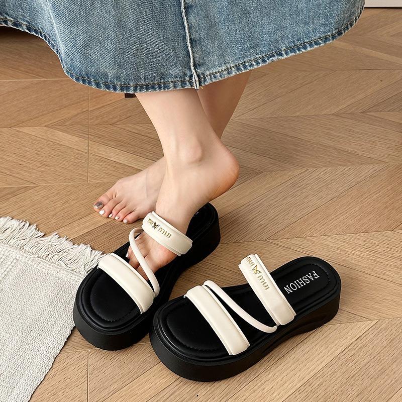 New fashionable thick-soled height-increasing cool slippers for women's summer wear casual slippers for women's beach shoes