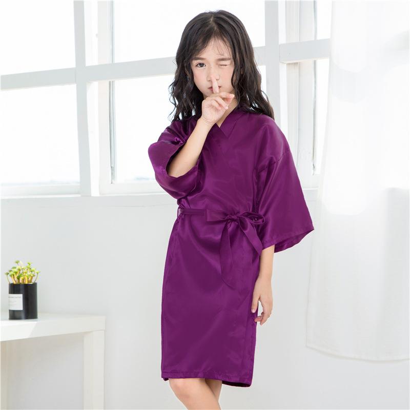 Halat de baie pentru copii Temperament confortabil și elegant Vegetarian Robă pentru copii subțire din imitație de mătase Cardigan subțire Robe Baby Runway Cardigan