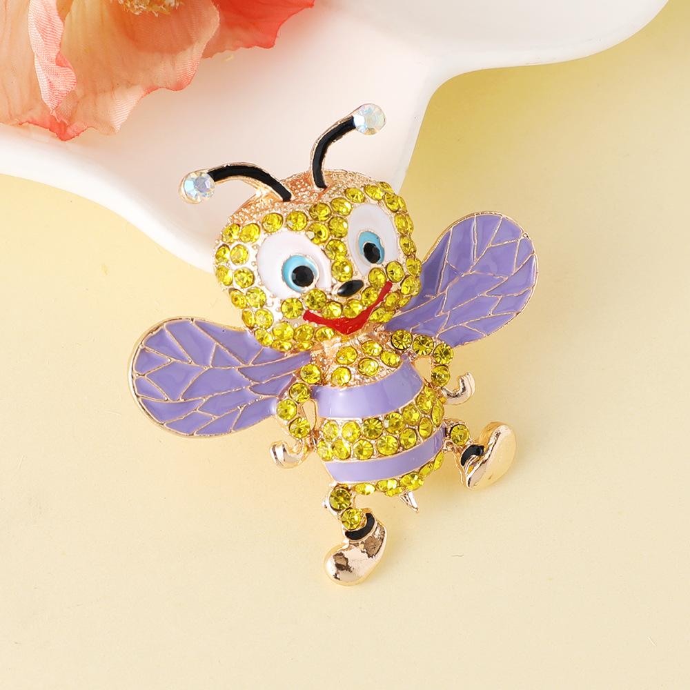 New Arrival Alloy Cute Insect Bee Brooch Pin Rhinestones Metal Lapel Pins for Men Women Fashion Jewelry Accessory