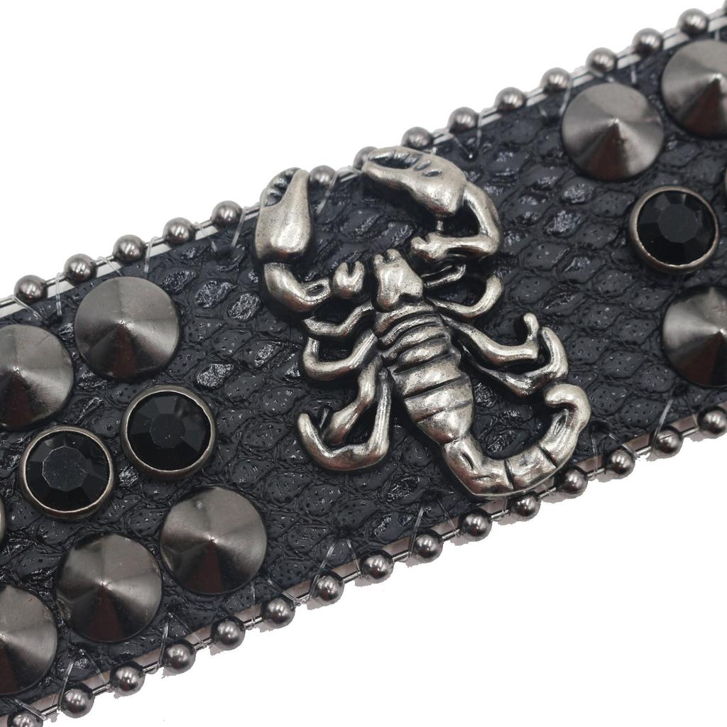 Amerikanisches Strassnietenarmband, Skorpion Dekorativ Punk Gothic Personalisierter Schmuck