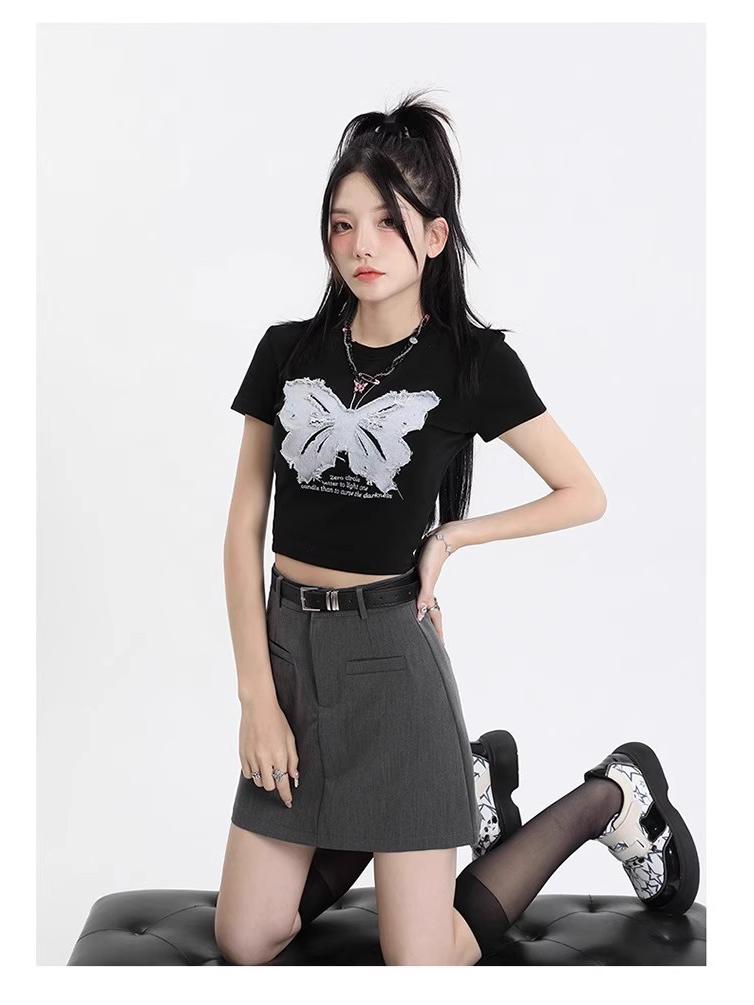 2025 Women's Gray High-Waist A-Line Miniskirt: College Style, Summer Slimming, Anti-Exposure Hip-Hugging Design