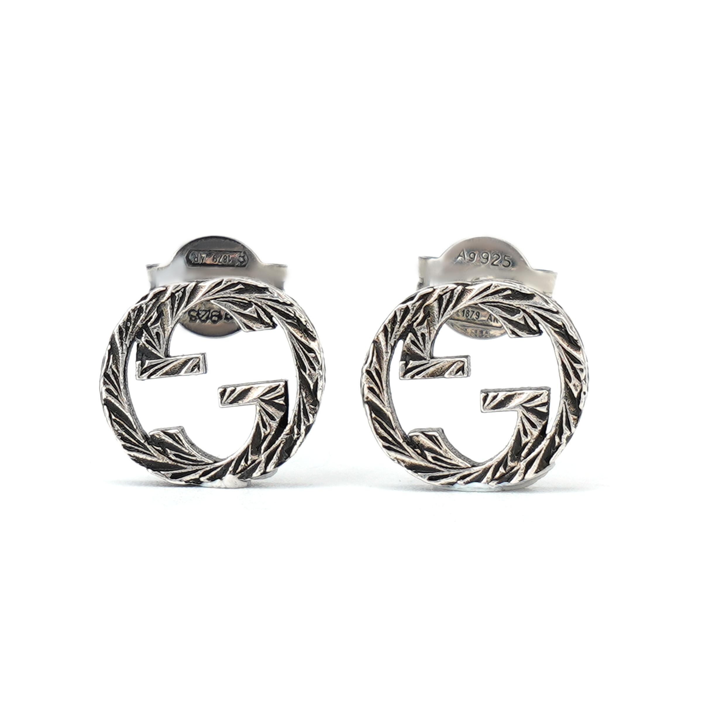

Gucci Interlocking Double G Pattern Vintage Distressed Matte 925 Silver Earrings Women earrings YBD457109001 Box+Shopping Bag-Dust Bag+Box+Shopping Bag