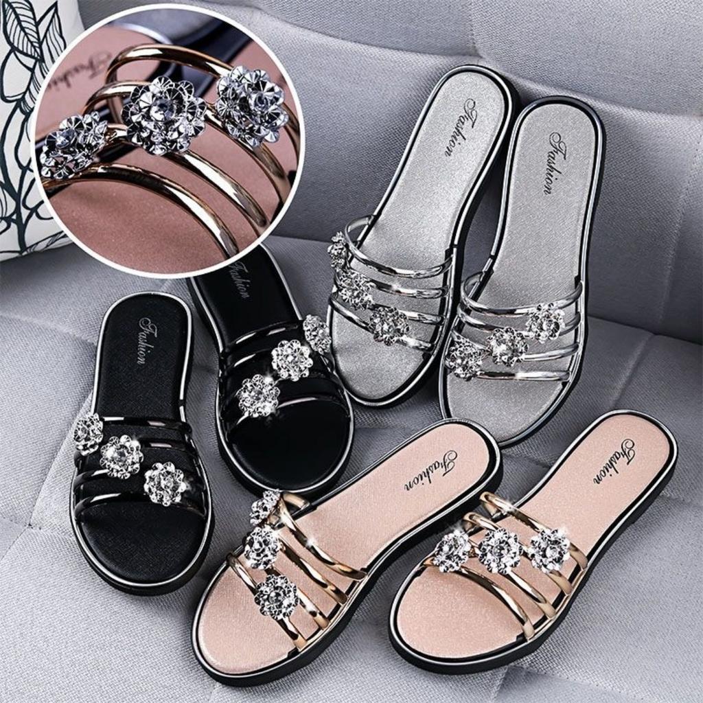 New Fashionable and Versatile Women's Flip Flops with A High-end Temperament, French Style Sandals, Beach Flat Slippers