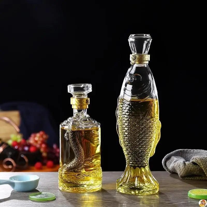 Drak graverad 500ML rund formad whiskykaraff barutrustning Alkoholflaska för sprit Scotch Bourbon