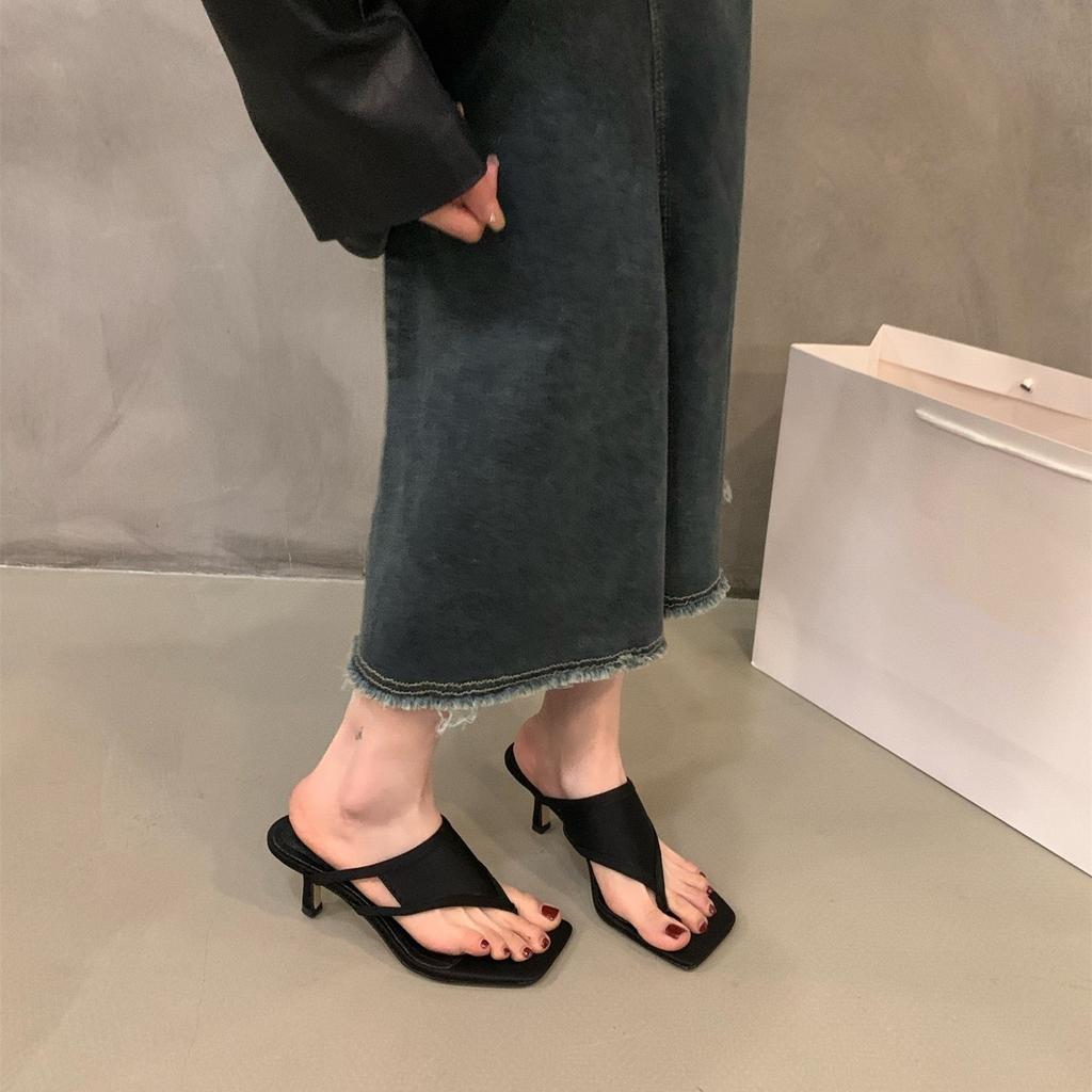 French Pinch Flip-flops Shoes Women's Shoes Summer Wear 2025 New Internet Celebrity Temperament Sandals High Heels Sandals