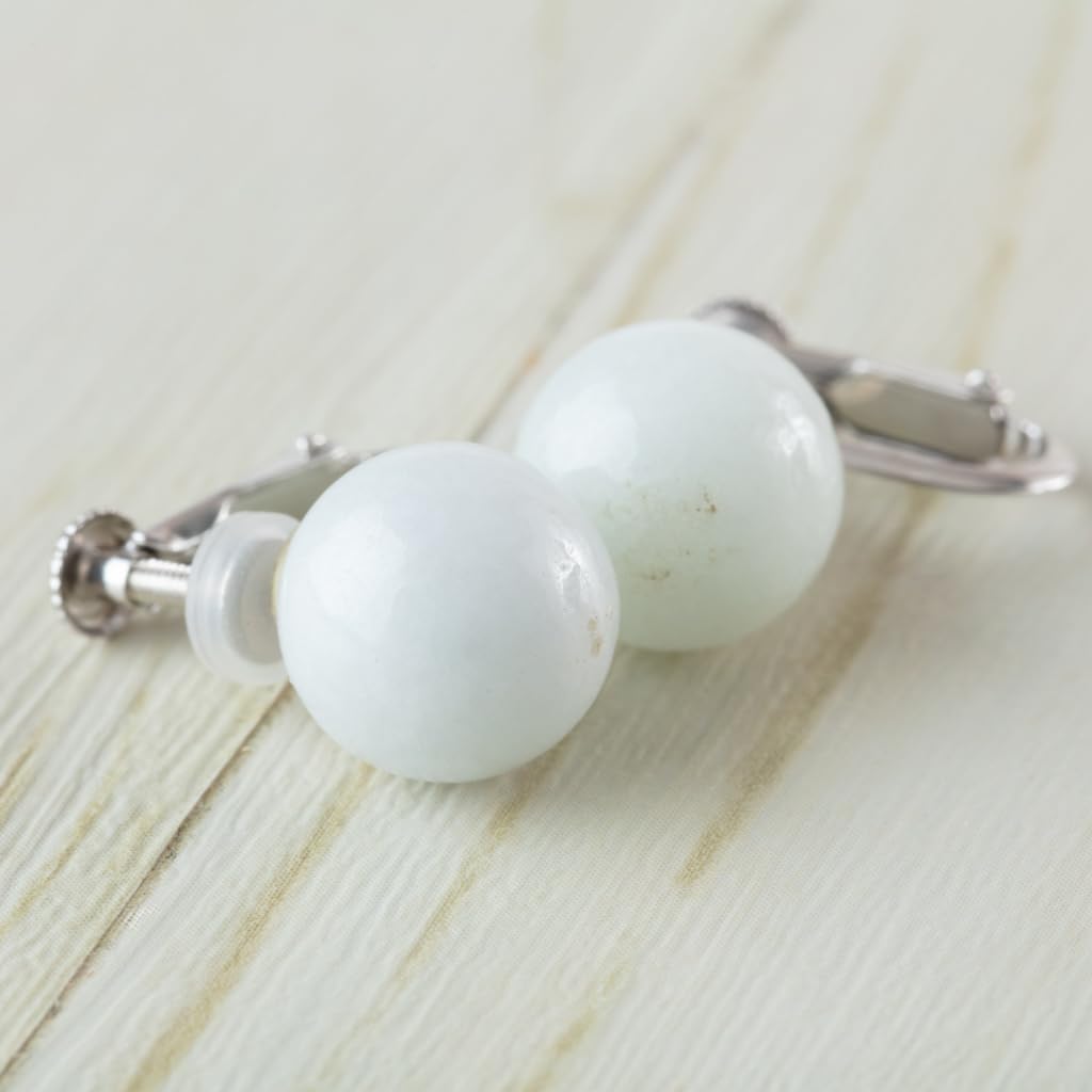 Itoigawa Natural Jade 10mm Bead Earrings White Spring Japanese Stone Jomon Power Stone Jade Workshop Certificate APS0121 (Screw Type/Silicon Cover)