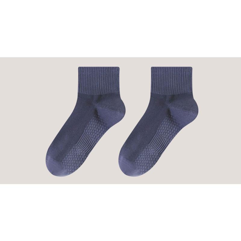 Autumn and Winter Solid-color Mid-calf Socks for Men, Pure Cotton Breathable, Sweat-absorbing and Odor-proof Socks, Casual Sports Socks