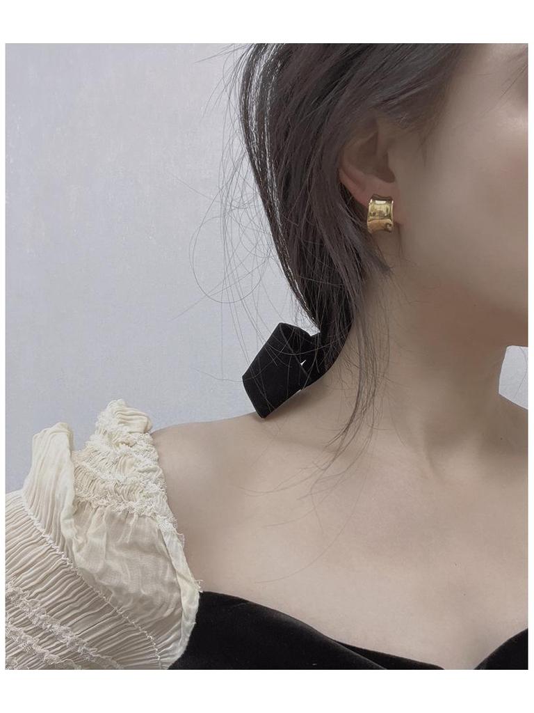 Gold-Plated Brass C-Shaped Minimalist Arc Earrings with 925 Silver Needles