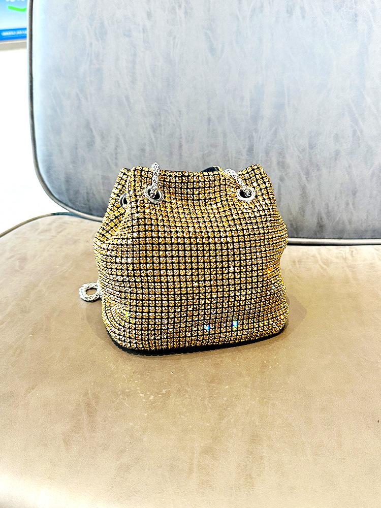 Shiny Rhinestones, Niche Buckets, Full Of Diamonds, Chain Drawstring Design, Fashionable Backpack, High-End Single Room
