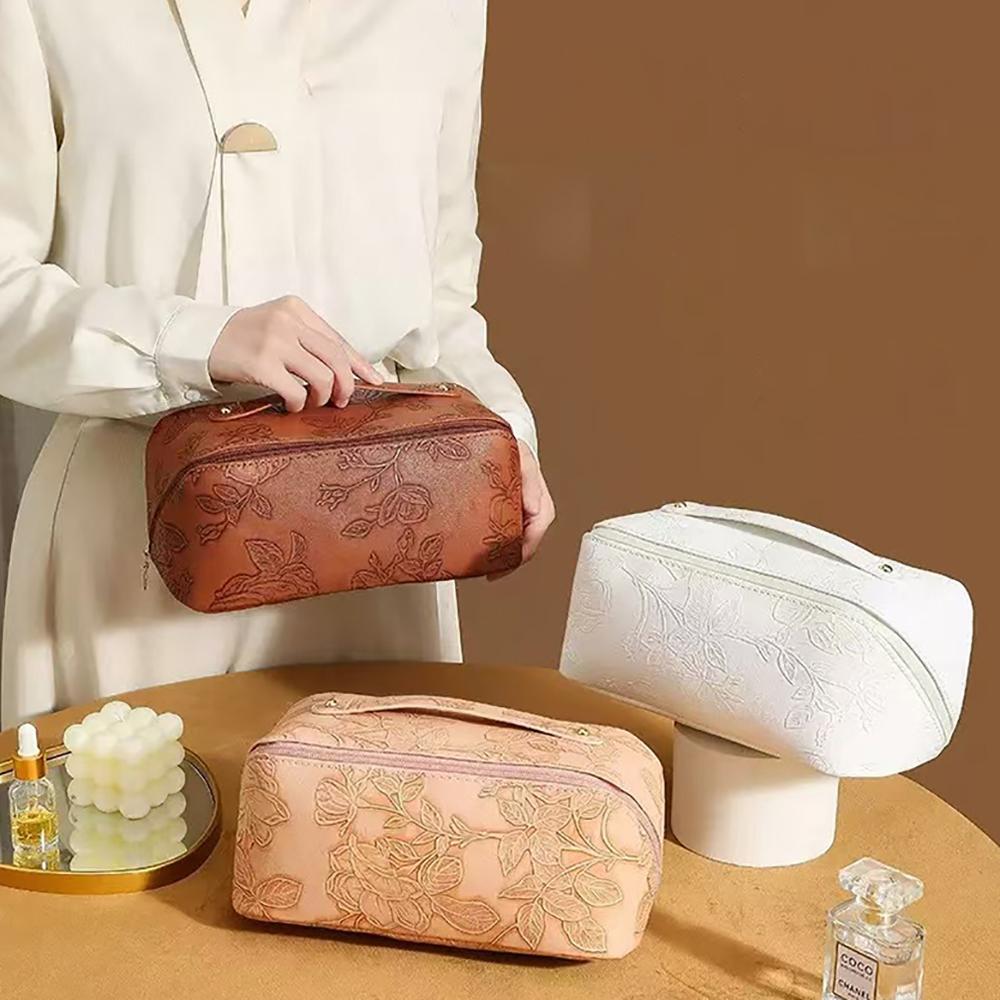 Women Vintage Flower Cosmetic Bag Fashion Portable Waterproof Makeup Orgainzer Pouch Washbag Large Capacity Travel Zipper Bags