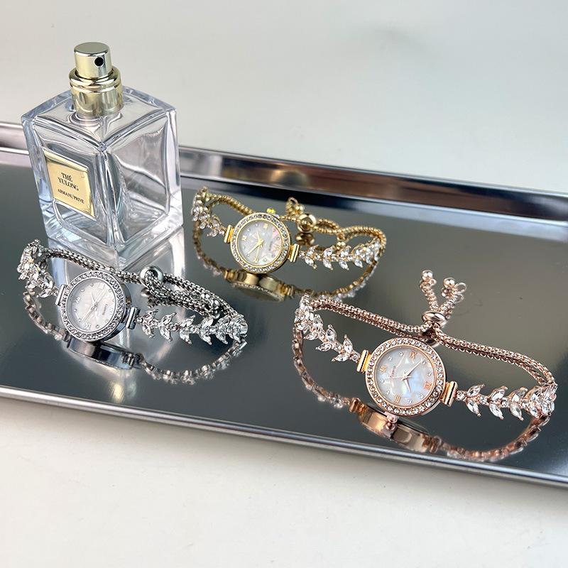 Mermaid Popular Watch Light Luxury Fashion Diamond Free Adjustment Bracelet Quartz Watch Imitation Fritillary Small Gold Women's Watch