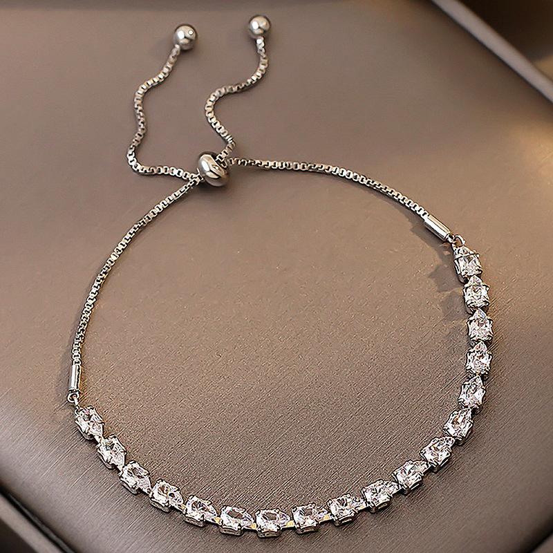 Luxury Adjustable Bracelet Women's Fashion Temperament Geometric Square Rhinestone Bracelet Wristband Party Wedding Zircon