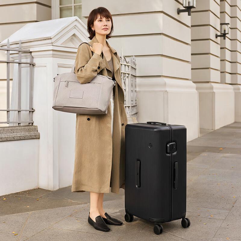 ITOPISTACHIO STRIPED 26-inch Trunk Luggage
