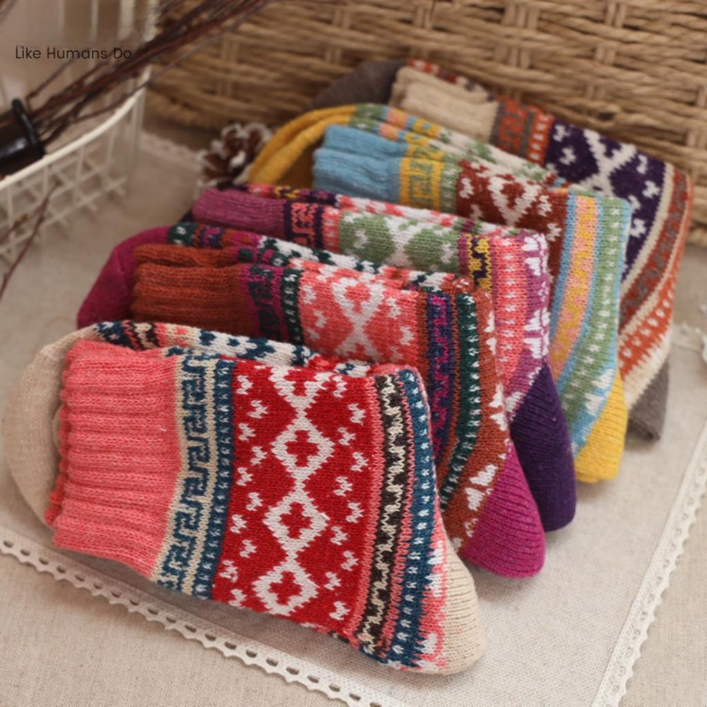 5 Pairs of Wool Socks, Double Thick Needle Socks, Cross Flower Women's Socks, Mid Tube Socks, Woolen Socks, Warm and Thick