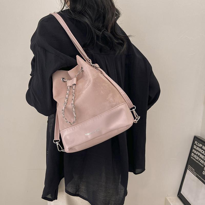 Schicke Kettenschultertasche für Damen Trendige Eimerform Mode 2024 Neue Kollektion