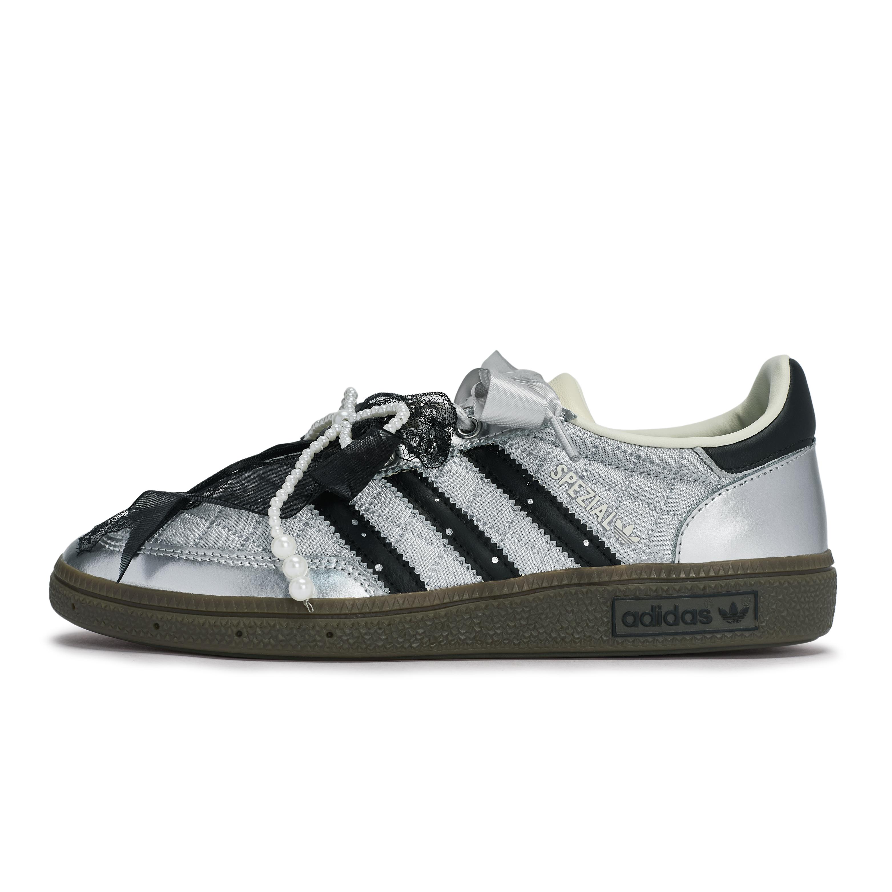 

Adidas Originals HANDBALL SPEZIAL Skateboard Shoes Unisex Low Top Black/White/Silver KJ0853(Team1189-) 38