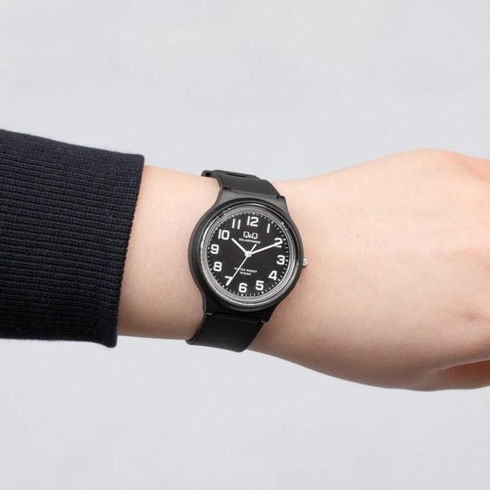 [Citizen Q&Q] Watch Solar Watch Battery-Free Lightweight Easy-to-Read Dial Men's/Women's Black 100m Waterproof E04A-001VK Black/Black
