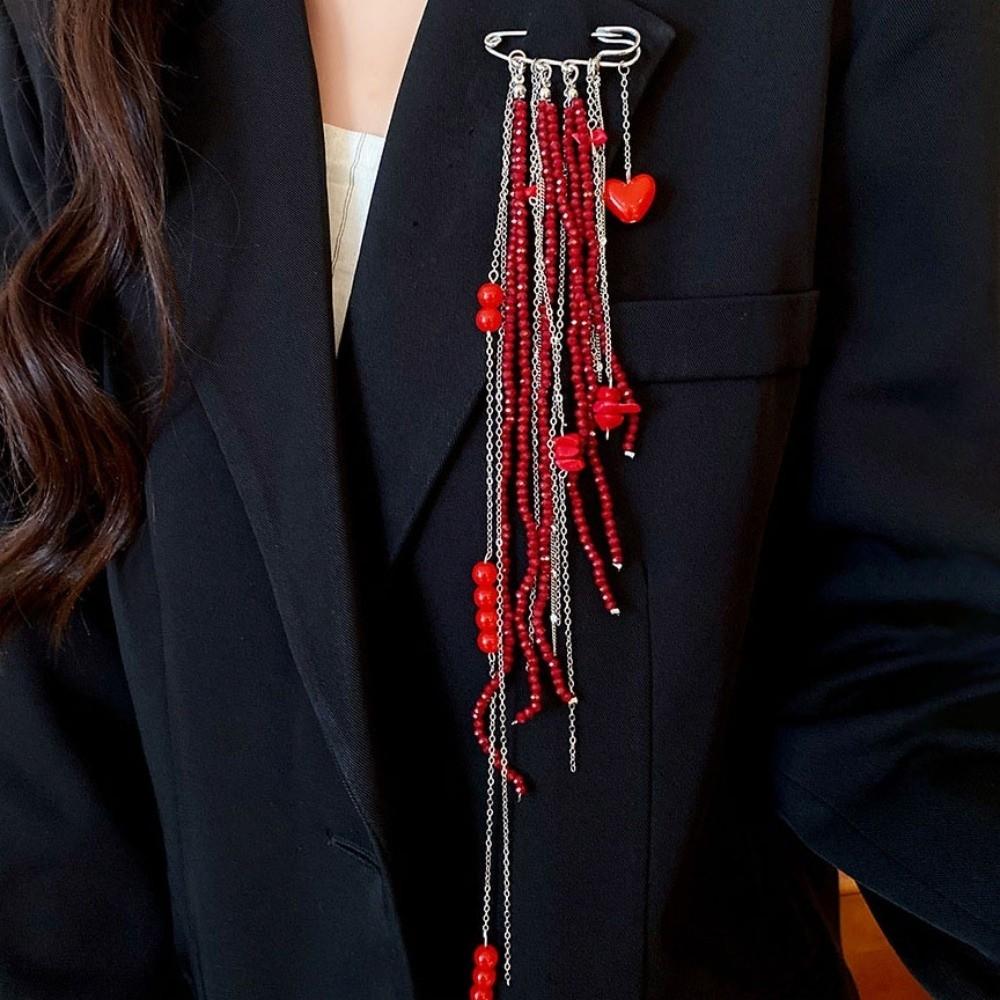 Red Love Heart Heart Beaded Tassel Brooch Light Luxury Style Tassel Ornaments Cosplay