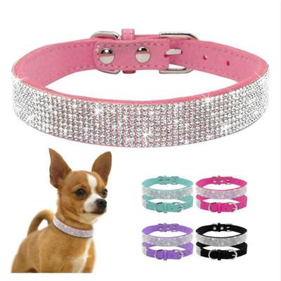Rahat Süet Elyaf Kristal köpek tasması Glitter Rhinestone Evcil Hayvan Ürünleri Köpek Malzemeleri için Çinko Alaşım Toka Yaka