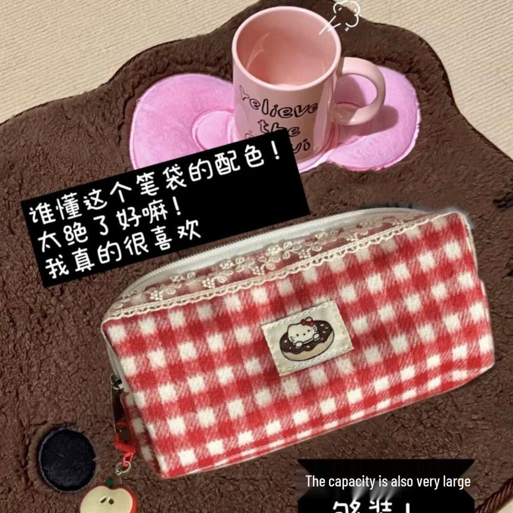 Xiaohongshu Style High-Value Kitty Cat Plush Pencil Case, Large Capacity, Portable Storage for Students